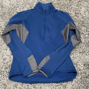 Nike ACG fleece lined sweatshirt size medium women’s